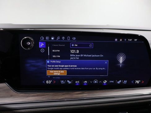 Used 2025 Chevrolet Suburban Premier image 26