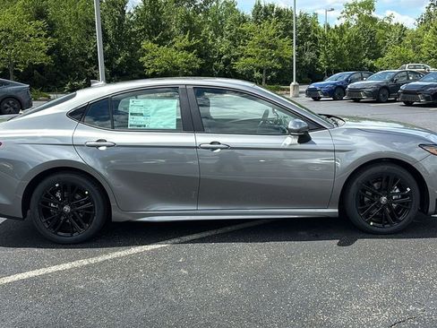 New 2026 Toyota Camry SE FWD image 28