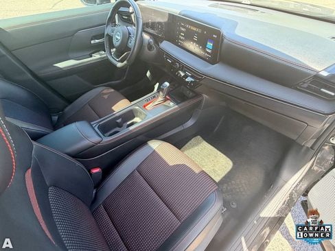 Used 2025 Nissan Kicks SR w/ SR Premium Package FWD image 9