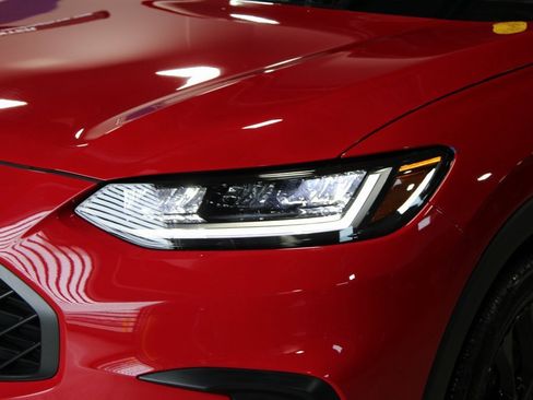 Certified 2024 Honda HR-V Sport image 2