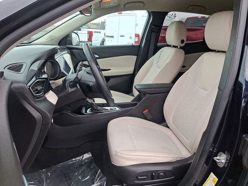 Used 2021 Buick Encore GX Select image 12