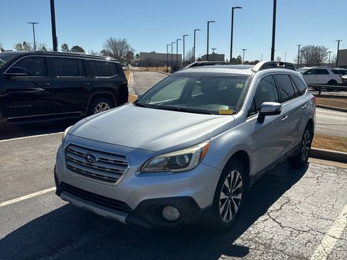 Used 2015 Subaru Outback 3.6R Limited image 1