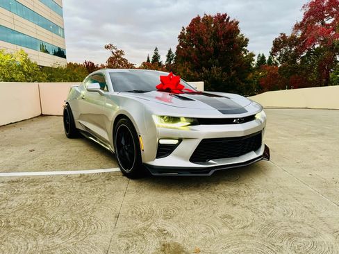 Used 2016 Chevrolet Camaro SS image 9