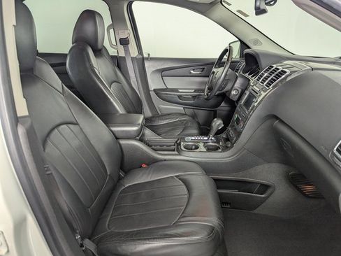 Used 2012 GMC Acadia Denali image 22