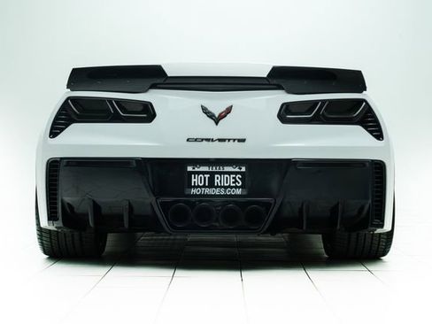 Used 2015 Chevrolet Corvette Z06 w/ 2LZ Preferred Equipment Group image 16