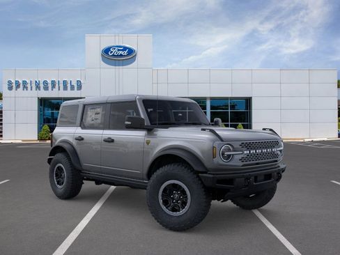 New 2025 Ford Bronco Badlands image 7