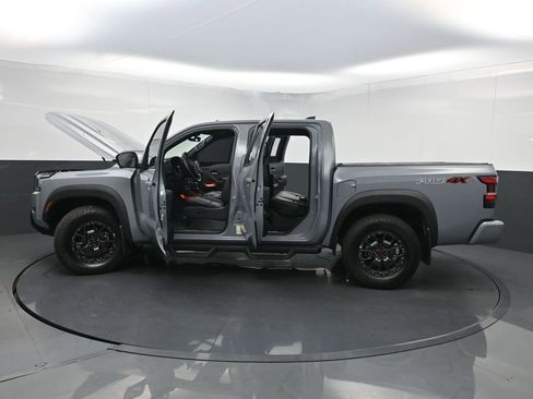 Used 2023 Nissan Frontier PRO-4X w/ Pro-4X Premium Package AWD/4WD image 39