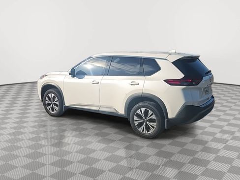 Used 2021 Nissan Rogue SV FWD image 6