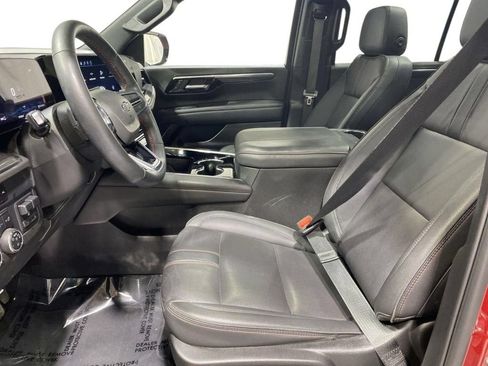Used 2025 Chevrolet Tahoe RST w/ Comfort Package AWD/4WD image 13