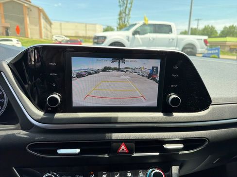 Used 2023 Hyundai Sonata SE FWD image 30