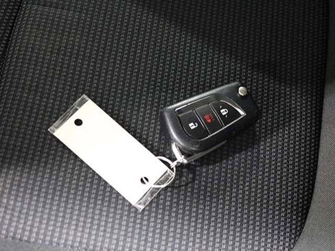 Used 2023 Toyota RAV4 LE FWD image 18