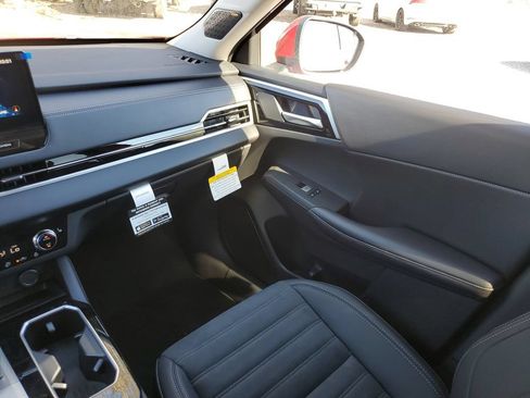 New 2026 Mitsubishi Outlander SE FWD image 8