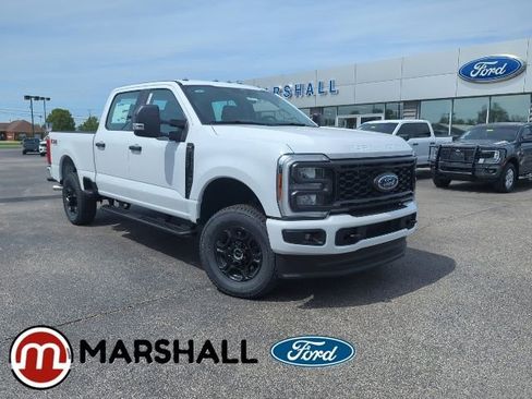 New 2026 Ford F250 4x4 Crew Cab Super Duty image 1