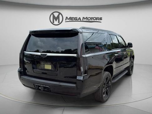 Used 2018 Cadillac Escalade ESV Luxury RWD image 7