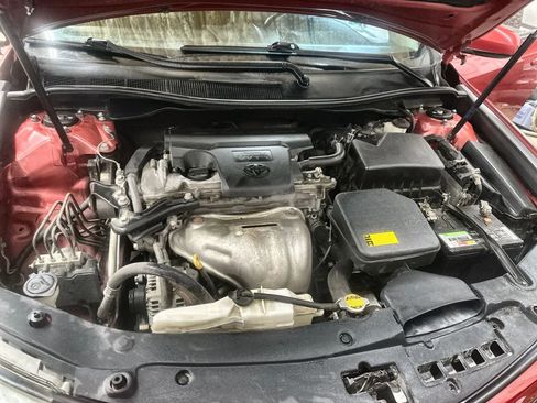 Used 2012 Toyota Camry SE FWD image 30