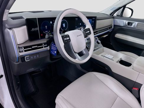 New 2026 Hyundai Santa Fe Calligraphy image 9