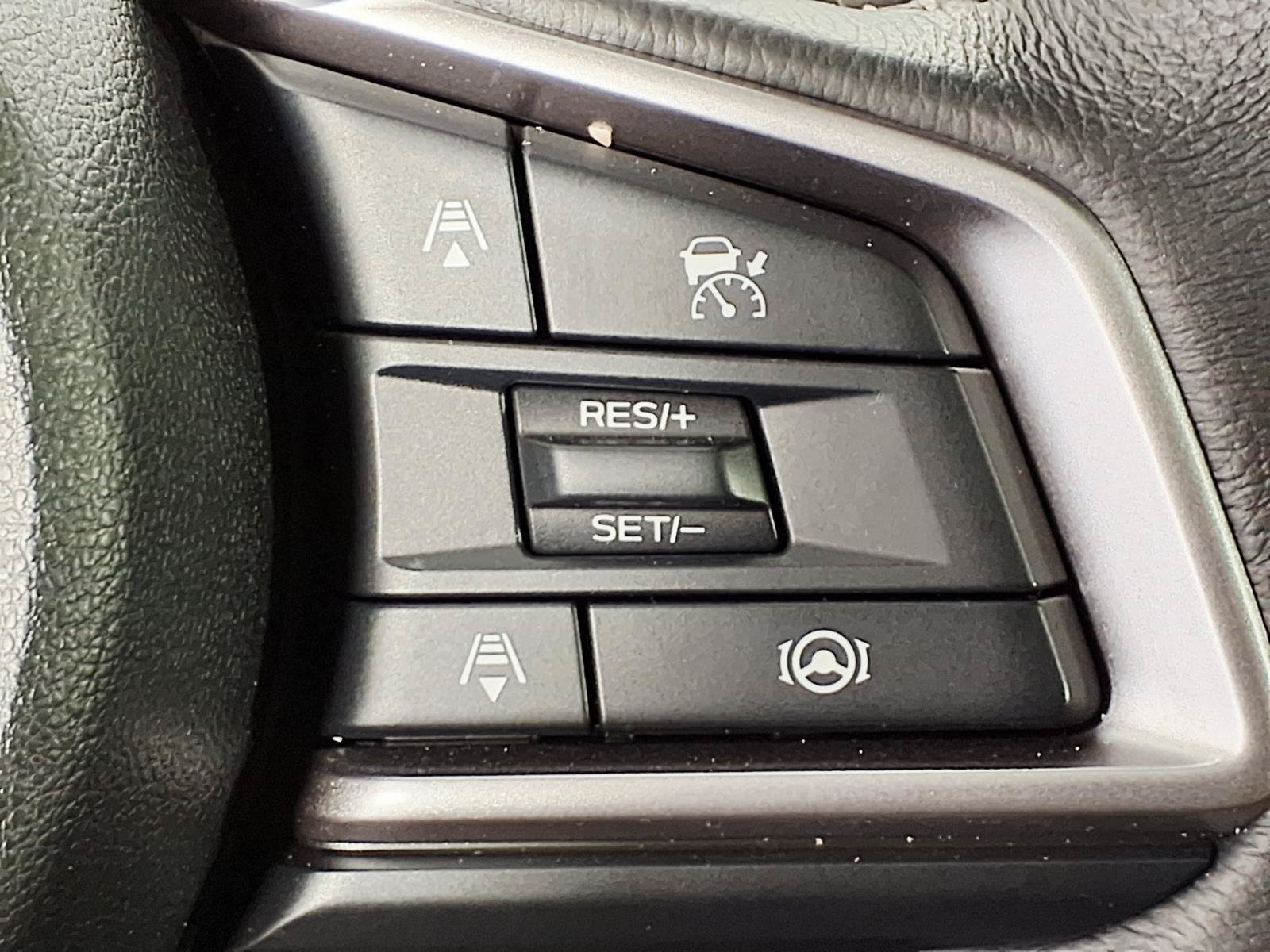 Used 2025 Subaru Outback Limited AWD/4WD image 19