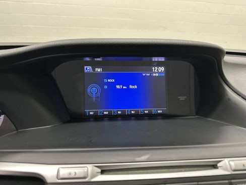 Used 2017 Honda Accord LX image 23