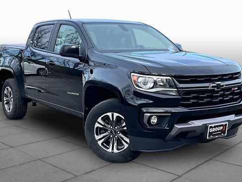 Used 2021 Chevrolet Colorado Z71 AWD/4WD image 3