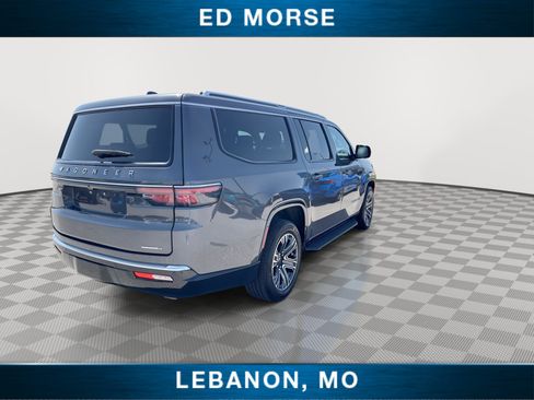 Used 2024 Jeep Wagoneer L Series II w/ Flexible Seating Group AWD/4WD image 8