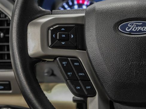 Used 2020 Ford F350 Lariat w/ Lariat Value Package image 16