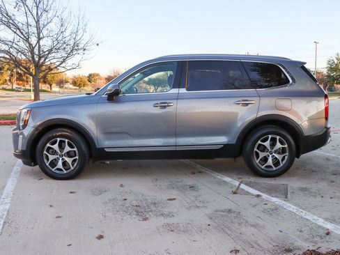 Used 2020 Kia Telluride EX FWD image 4