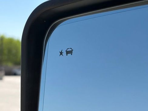 Used 2021 GMC Sierra 3500 Denali w/ Denali Black Diamond Edition image 13