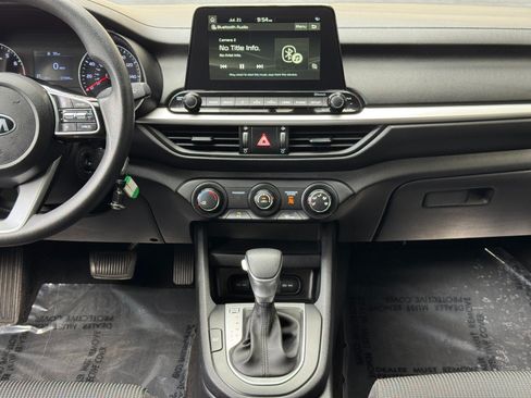 Used 2021 Kia Forte LXS FWD image 21