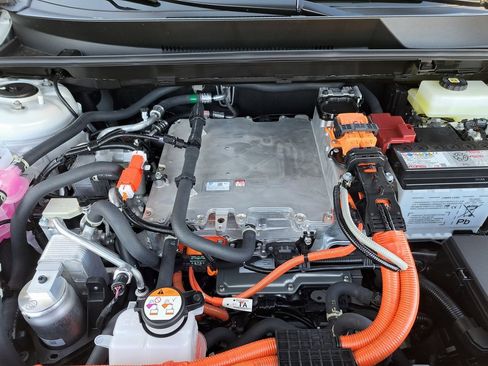 New 2026 Subaru Solterra Premium image 17