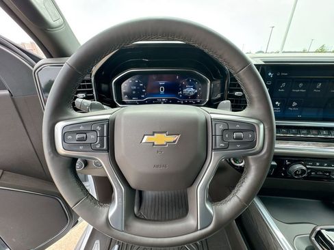 Certified 2024 Chevrolet Silverado 1500 LTZ image 35