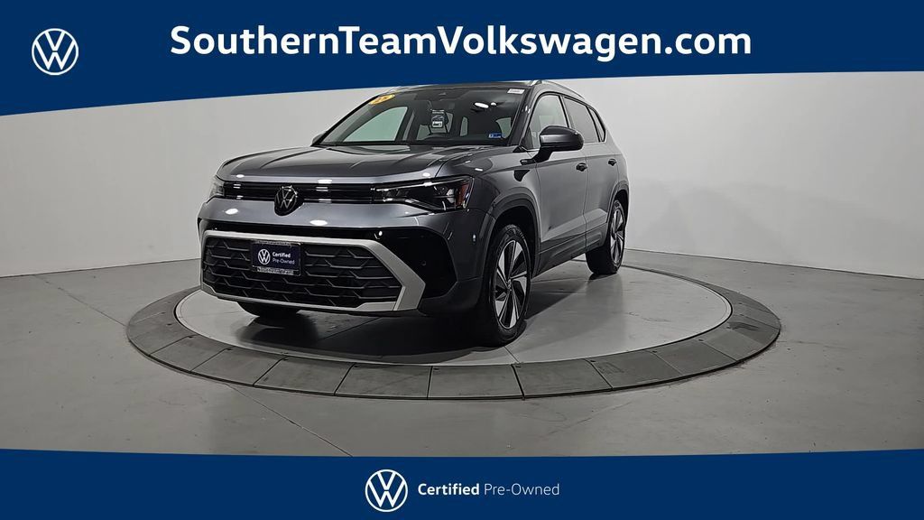 Used 2025 Volkswagen Taos SE w/ Panoramic Sunroof Package AWD/4WD 360° Tour