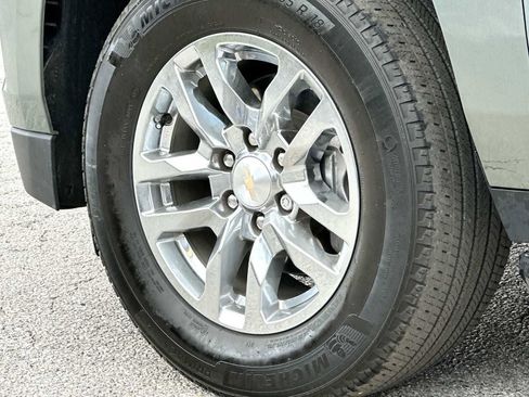 Used 2024 Chevrolet Tahoe LT image 11