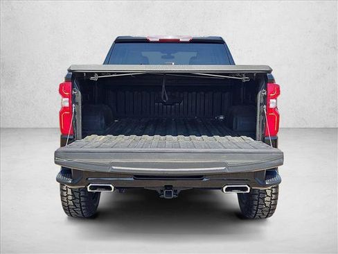 Used 2022 Chevrolet Silverado 1500 LT Trail Boss w/ Bed Protection Package AWD/4WD image 10