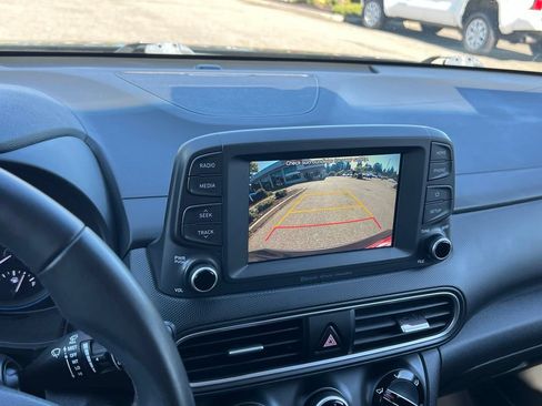 Used 2021 Hyundai Kona SEL AWD/4WD image 25