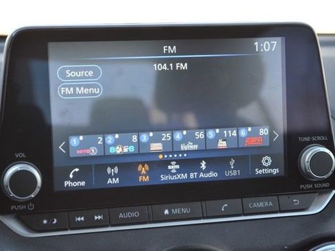 Used 2024 Nissan Sentra SV image 31