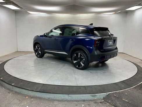 New 2026 Nissan Kicks SR image 3