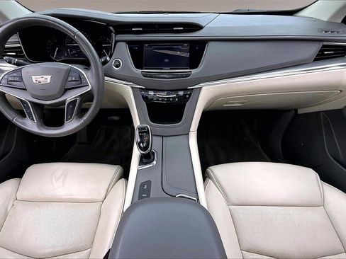 Used 2017 Cadillac XT5 Premium Luxury image 15