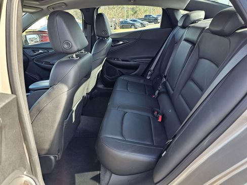 Used 2024 Chevrolet Malibu LT image 31