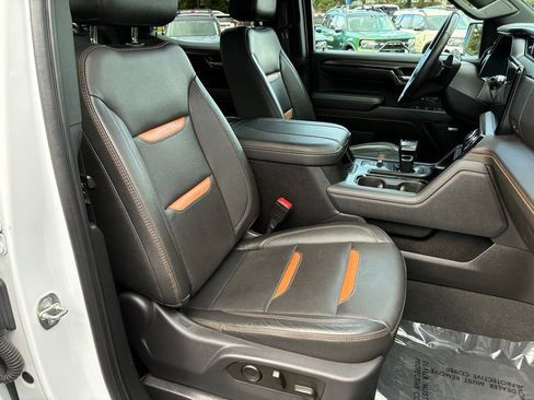 Used 2023 GMC Sierra 1500 AT4 image 37