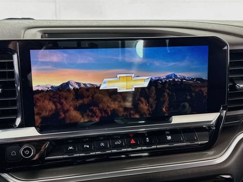 Used 2025 Chevrolet Silverado 1500 High Country AWD/4WD image 35