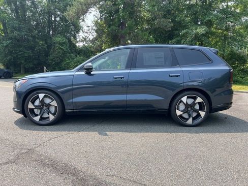 New 2025 Volvo EX90 Ultra image 4