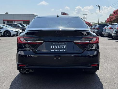 Used 2025 Toyota Camry SE FWD image 23