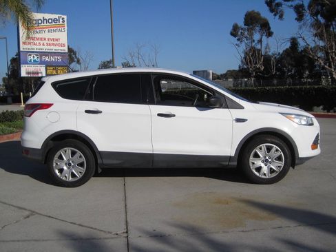 Used 2016 Ford Escape S image 32