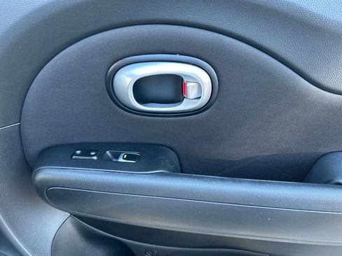 Used 2017 Kia Soul image 23