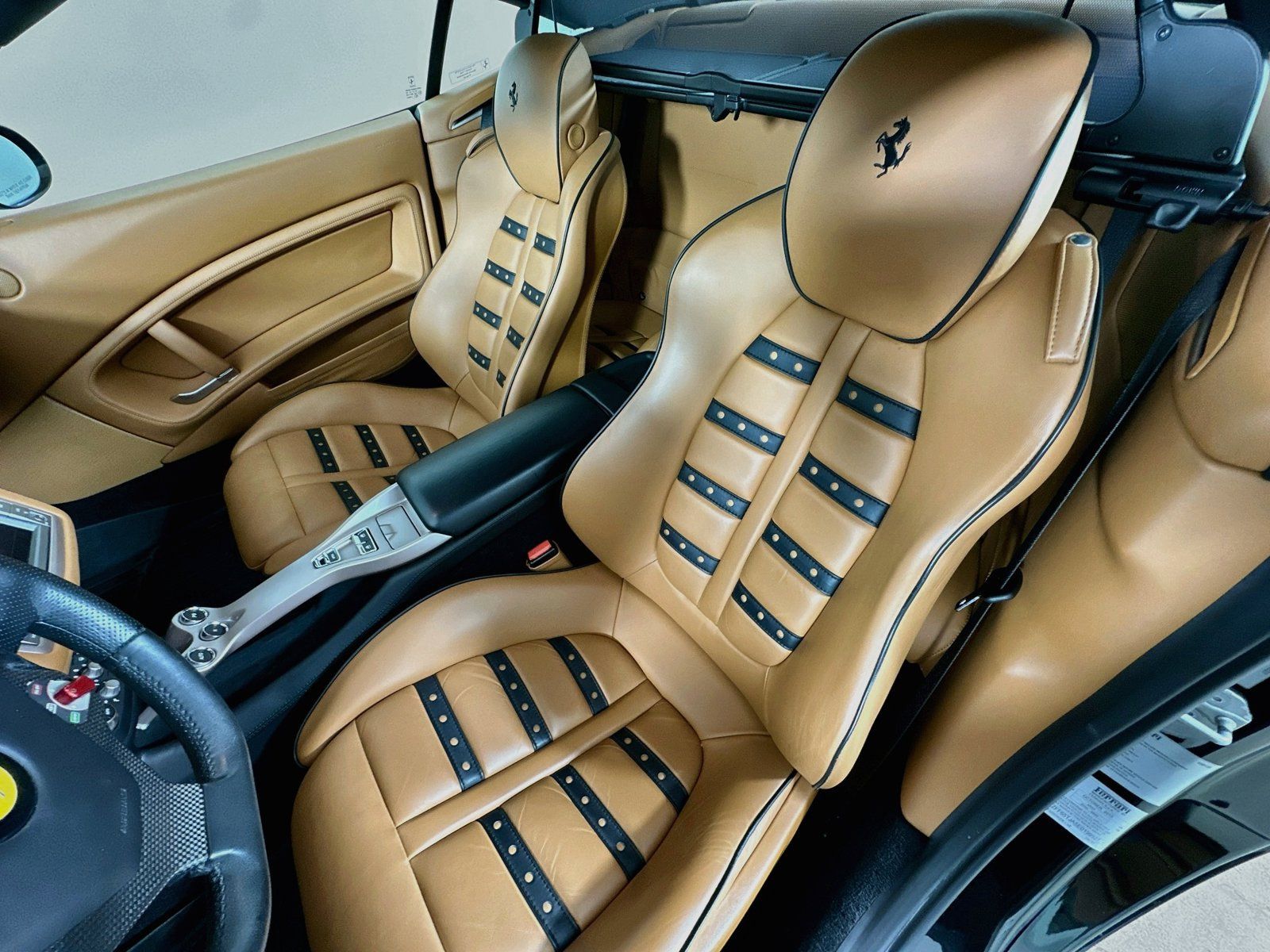 Used 2014 Ferrari California RWD image 36