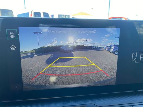 Used 2025 Kia K4 LXS image 24