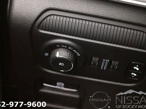 Used 2024 Jeep Wagoneer Series II image 28