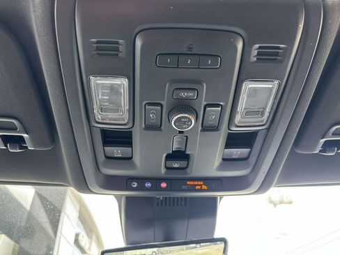 Certified 2024 Chevrolet Tahoe High Country image 33