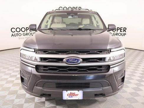 Used 2023 Ford Expedition Max XLT image 10