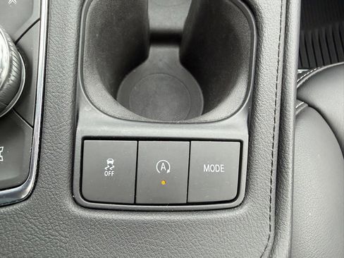 Used 2020 Cadillac XT4 Premium Luxury image 28